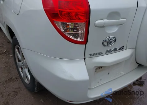 2008 Toyota Rav4 Limited z USA, uszkodzony, nr VIN JTMBD31V485211211